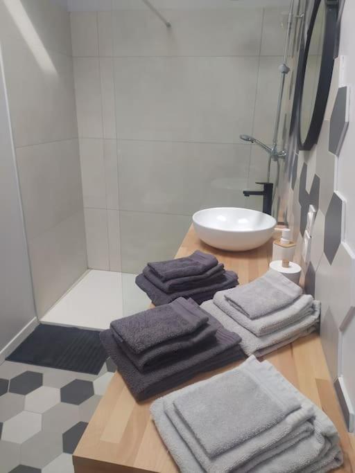 Le Petit Pied A Terre Du Luberon Daire Mérindol Dış mekan fotoğraf