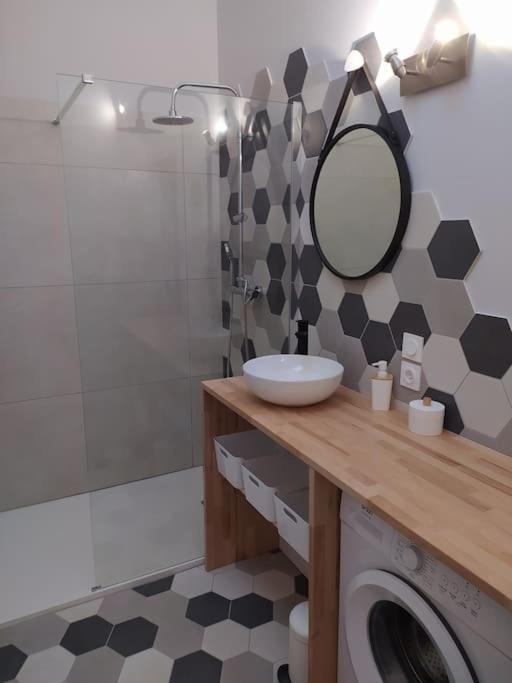 Le Petit Pied A Terre Du Luberon Daire Mérindol Dış mekan fotoğraf