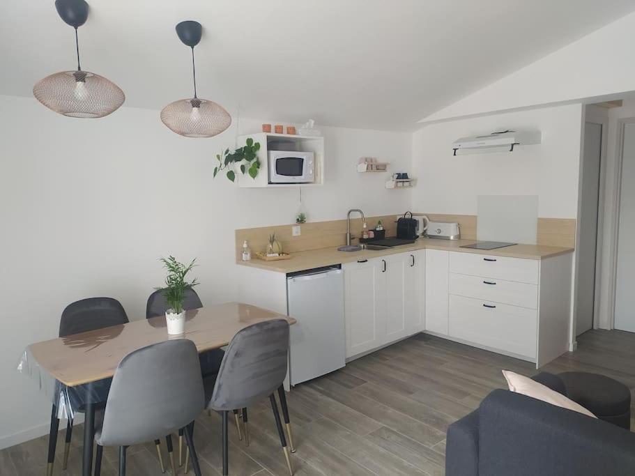 Le Petit Pied A Terre Du Luberon Daire Mérindol Dış mekan fotoğraf
